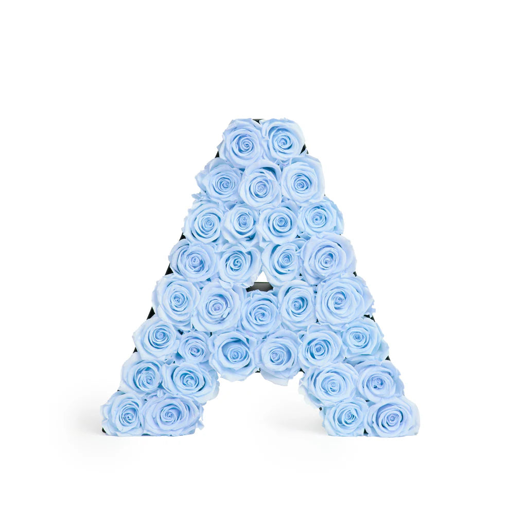 Letra A de Flores Azul Bebé